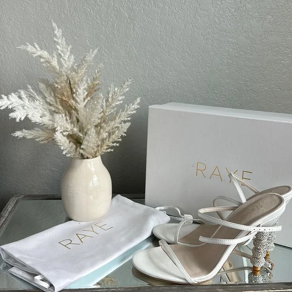 Raye white AX Embellished Heel 8.5 - Picture 2 of 8